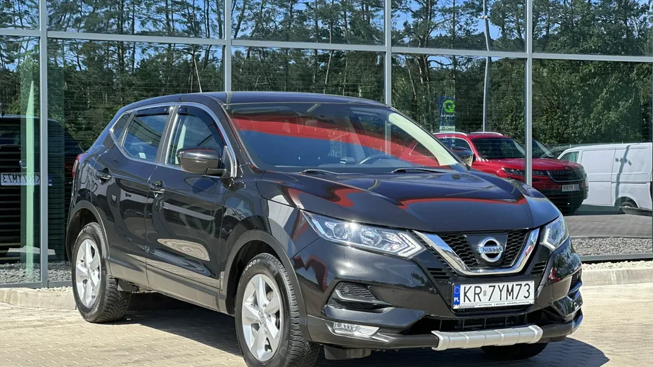 NISSAN Qashqai -