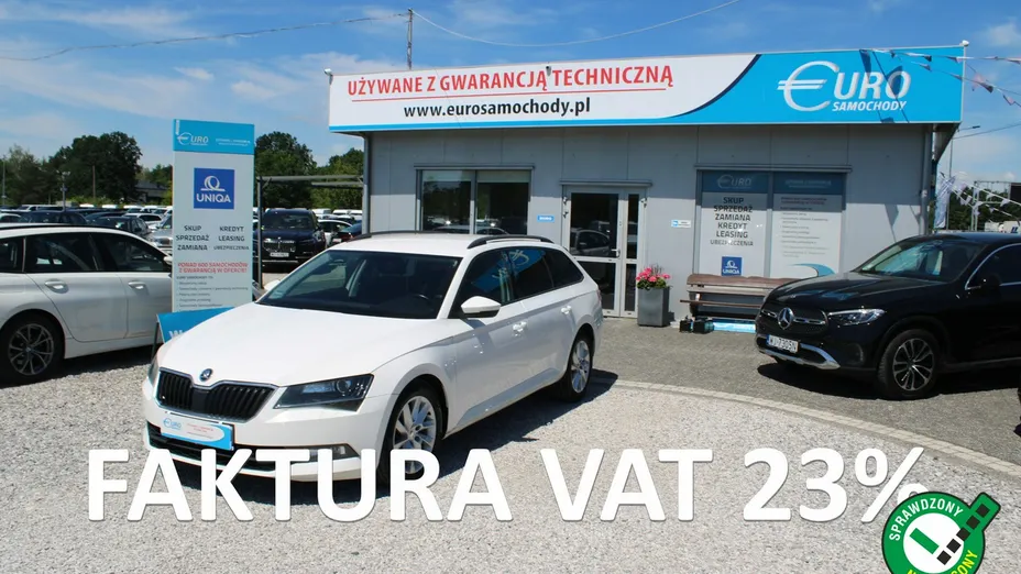 SKODA Superb -