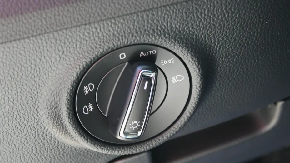 SKODA Superb -