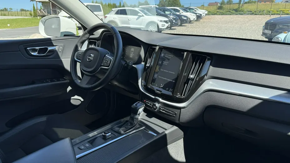 VOLVO XC60 -