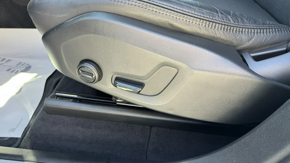 VOLVO XC60 -