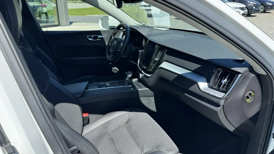 VOLVO XC60 -