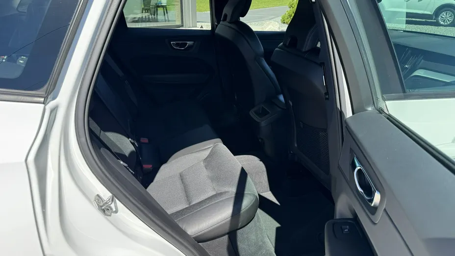 VOLVO XC60 -