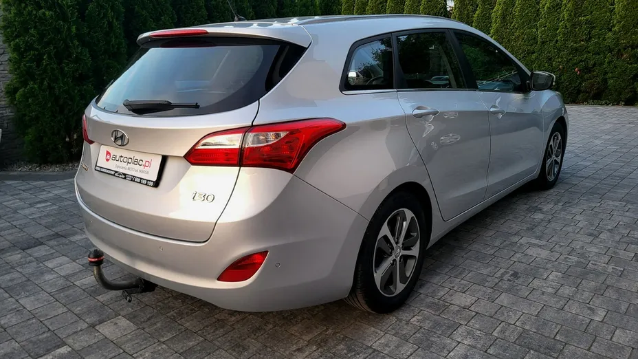 HYUNDAI i30 -