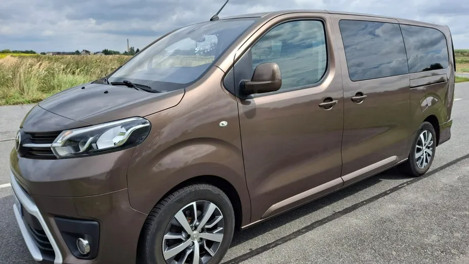 TOYOTA Proace -