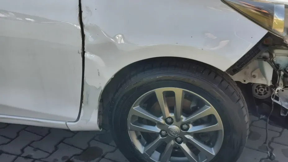 TOYOTA Yaris -