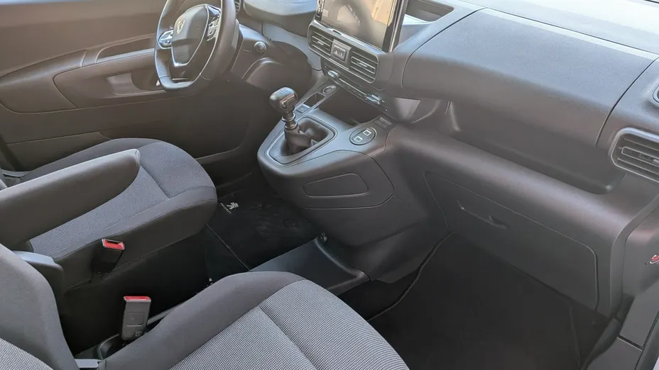 PEUGEOT Partner -