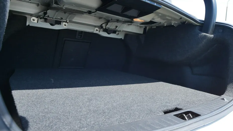 VOLVO S60 -