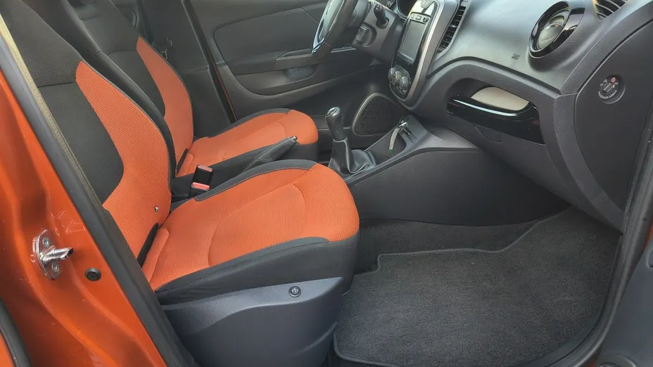 RENAULT Captur -