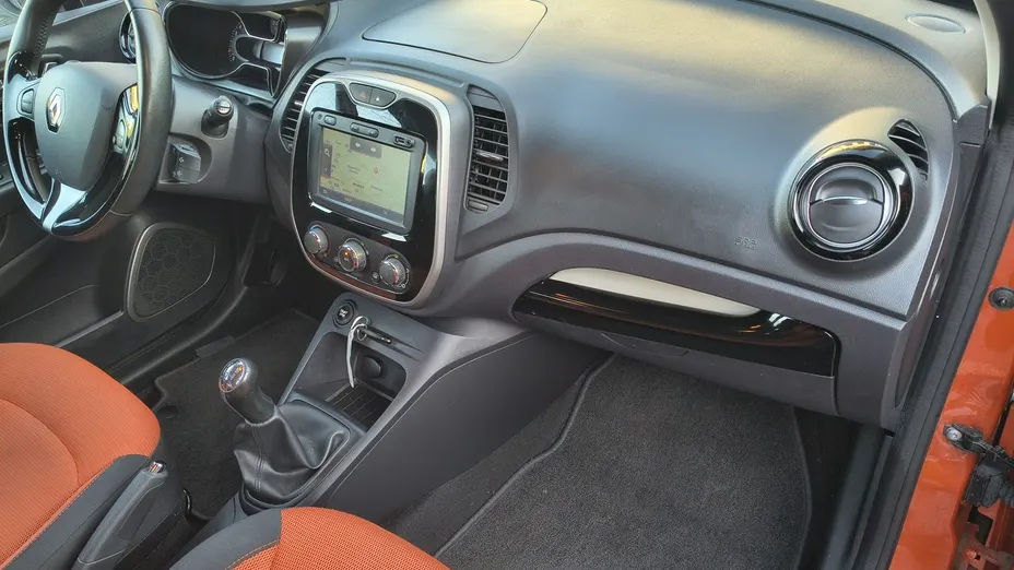 RENAULT Captur -