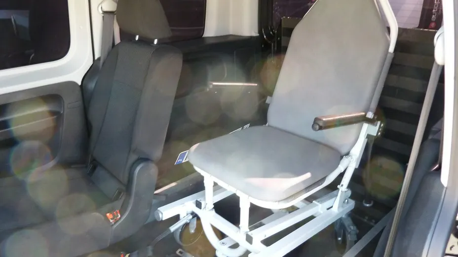 VOLKSWAGEN Caddy -