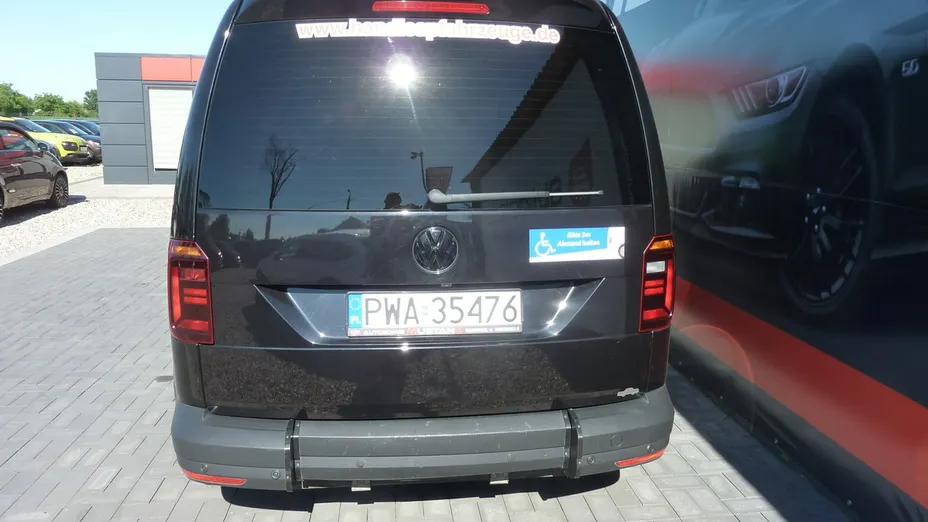 VOLKSWAGEN Caddy -