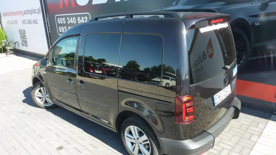 VOLKSWAGEN Caddy -