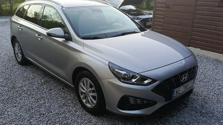 HYUNDAI i30 -