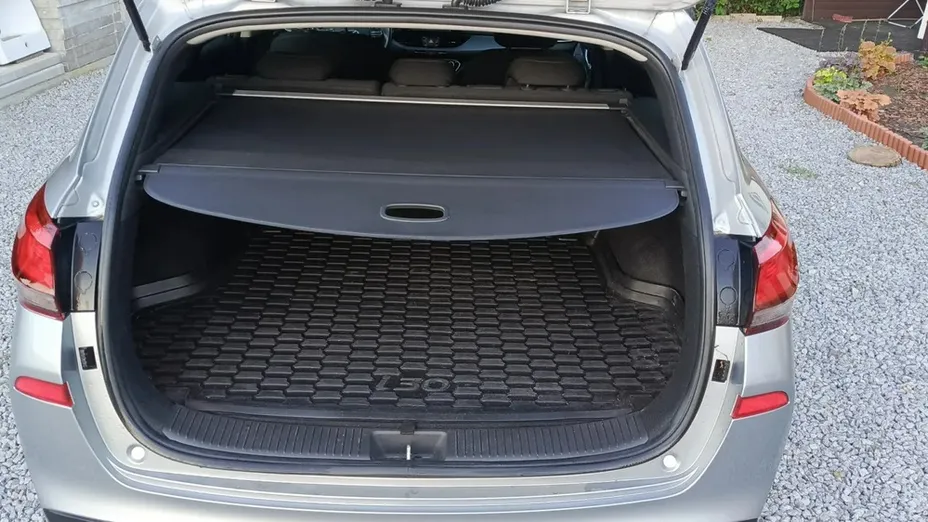HYUNDAI i30 -