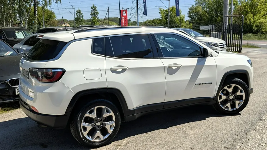 JEEP Compass -
