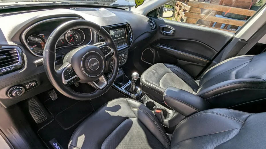 JEEP Compass -