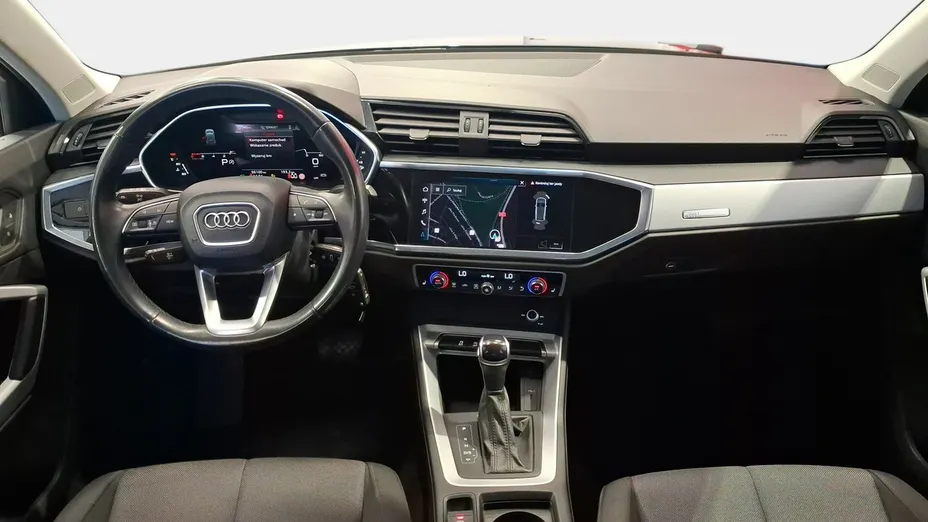 AUDI Q3 -