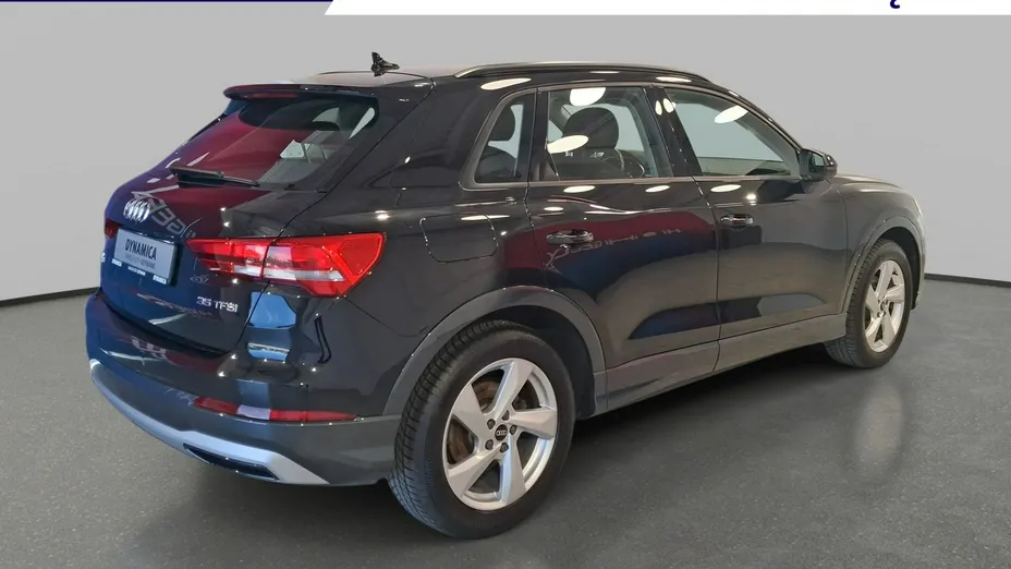 AUDI Q3 -