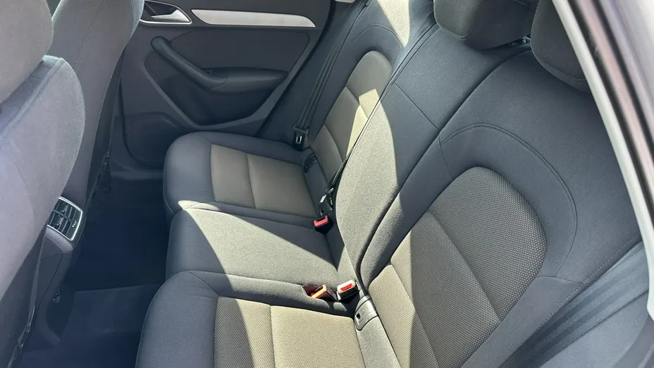 AUDI Q3 -