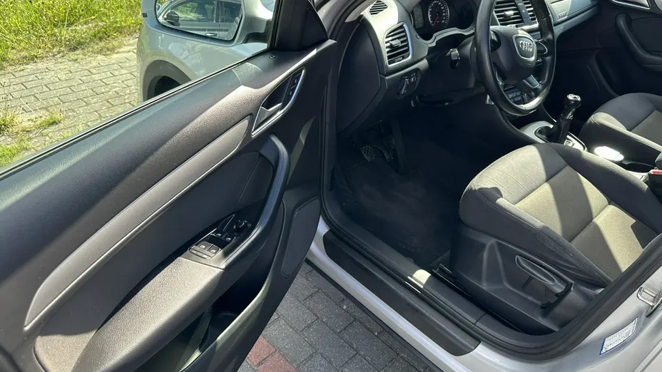 AUDI Q3 -