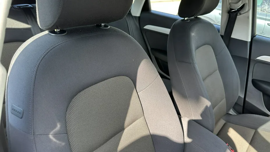 AUDI Q3 -