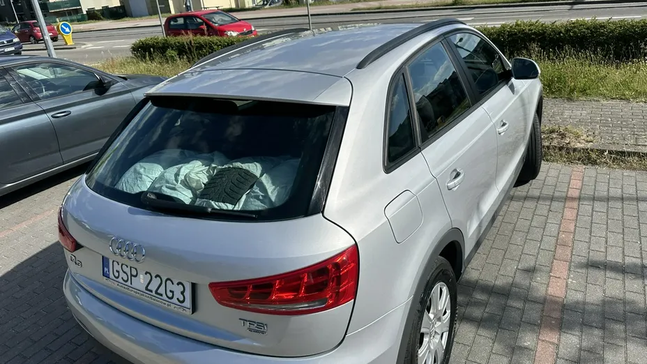 AUDI Q3 -