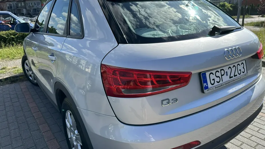 AUDI Q3 -