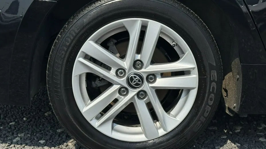 TOYOTA Corolla -
