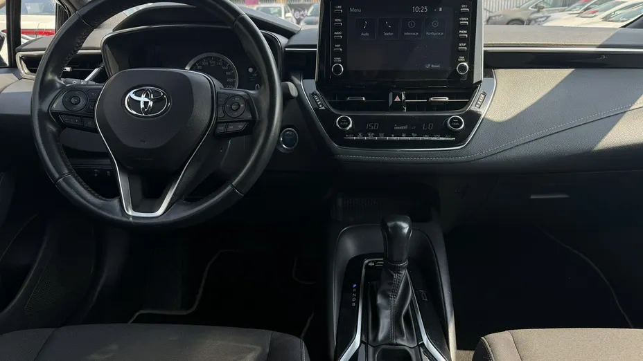 TOYOTA Corolla -