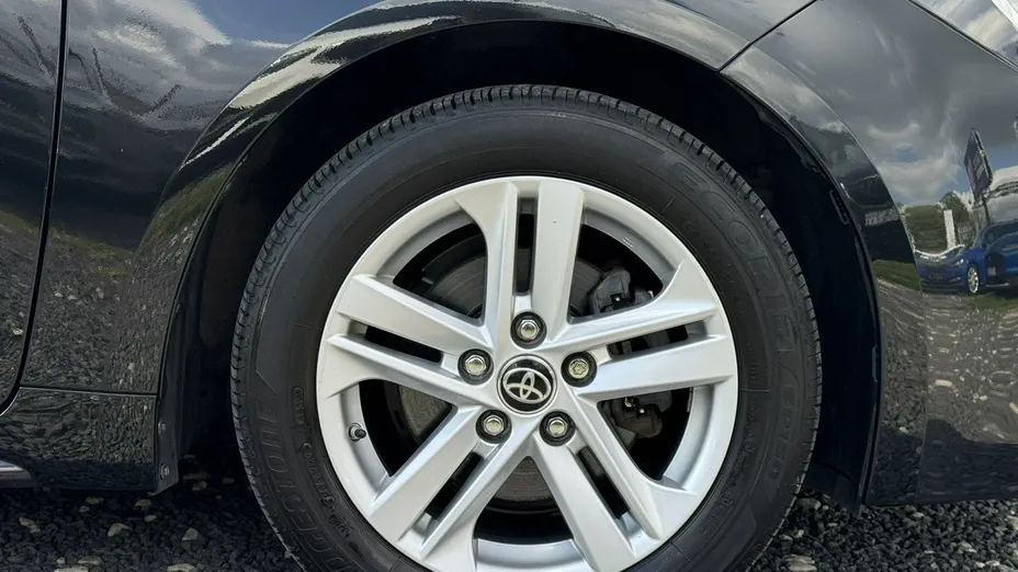 TOYOTA Corolla -