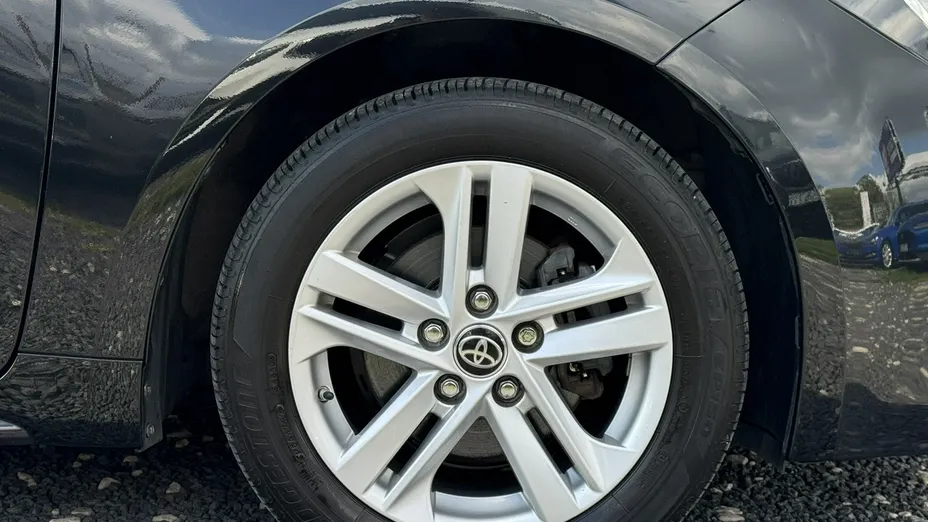 TOYOTA Corolla -