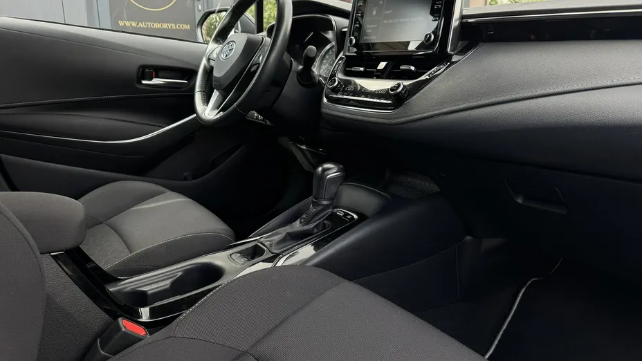 TOYOTA Corolla -