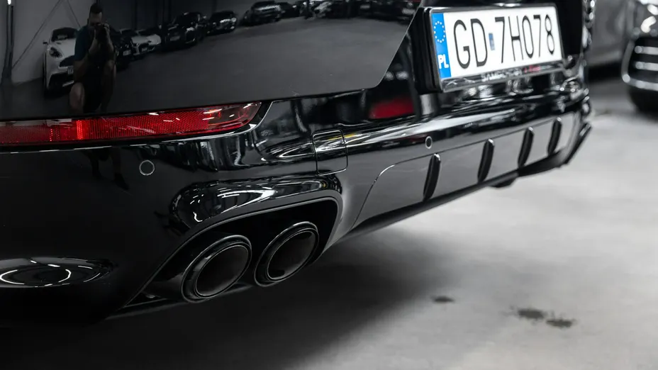PORSCHE Cayenne -