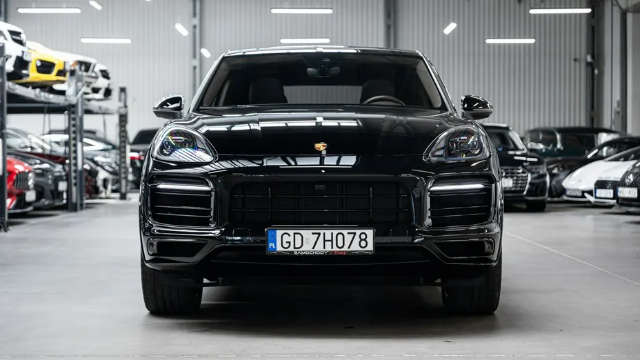 PORSCHE Cayenne -