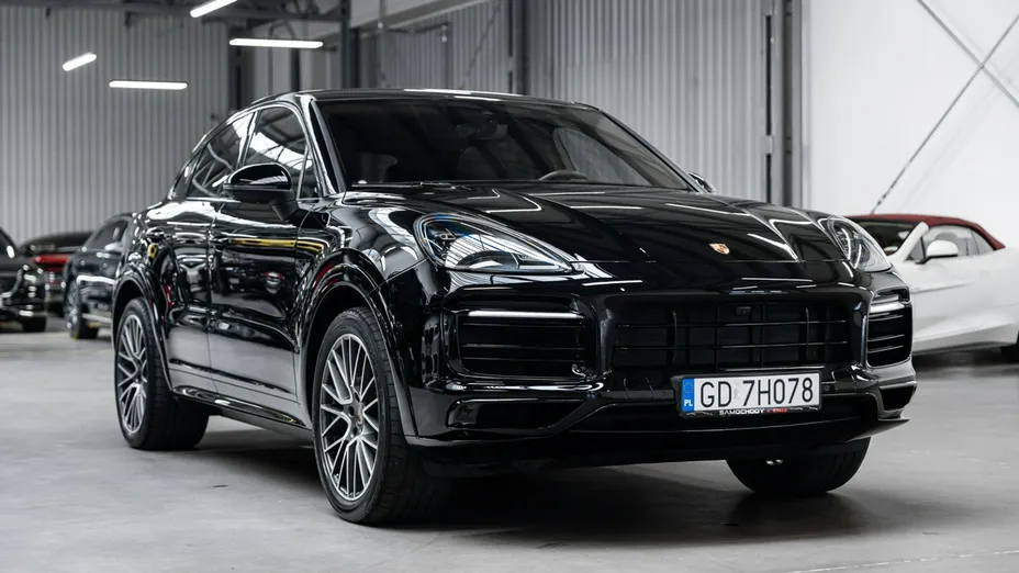 PORSCHE Cayenne -