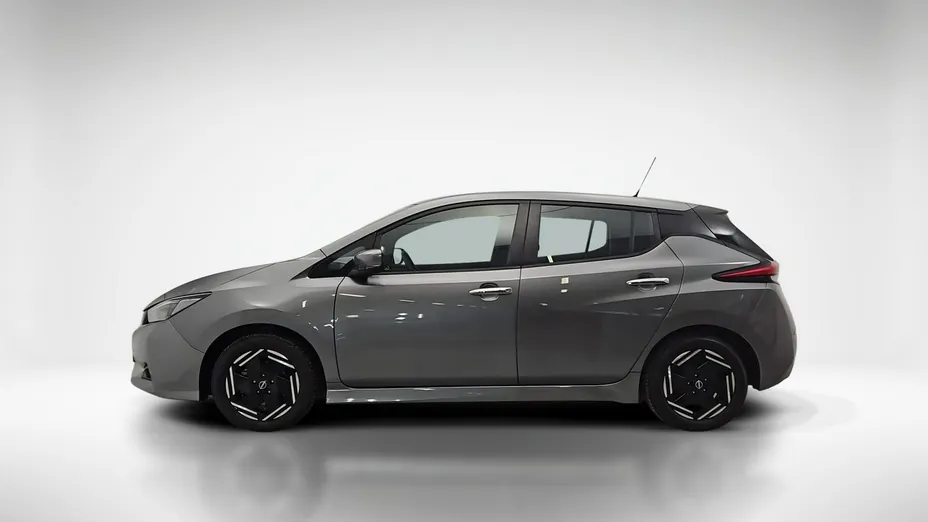 NISSAN Leaf -