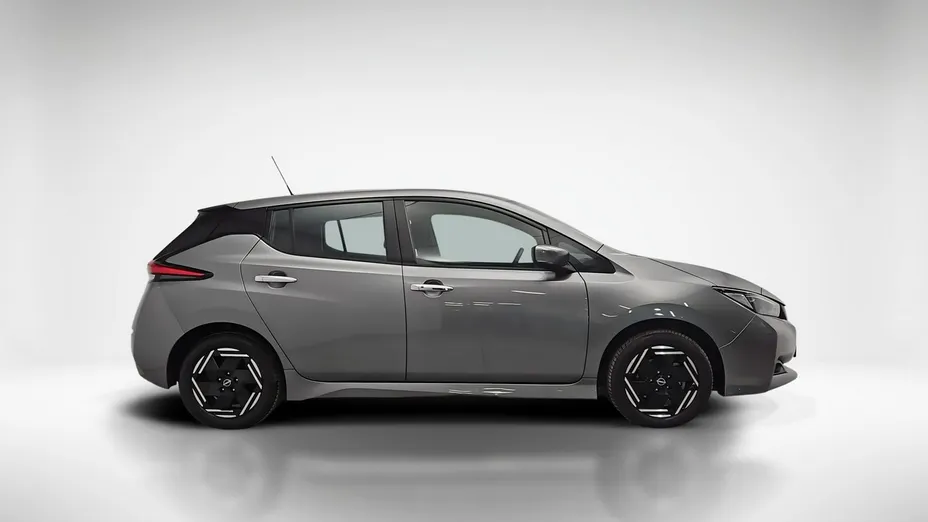 NISSAN Leaf -