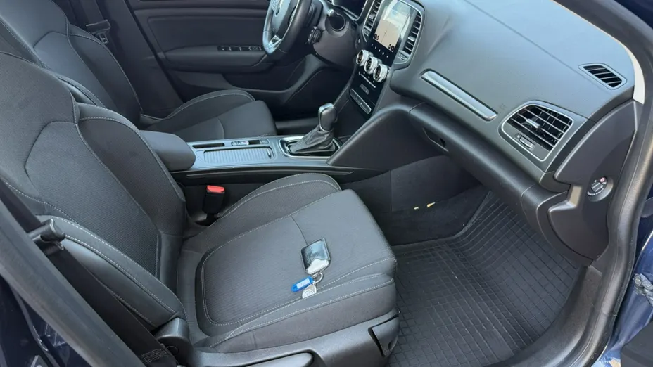 RENAULT Megane -
