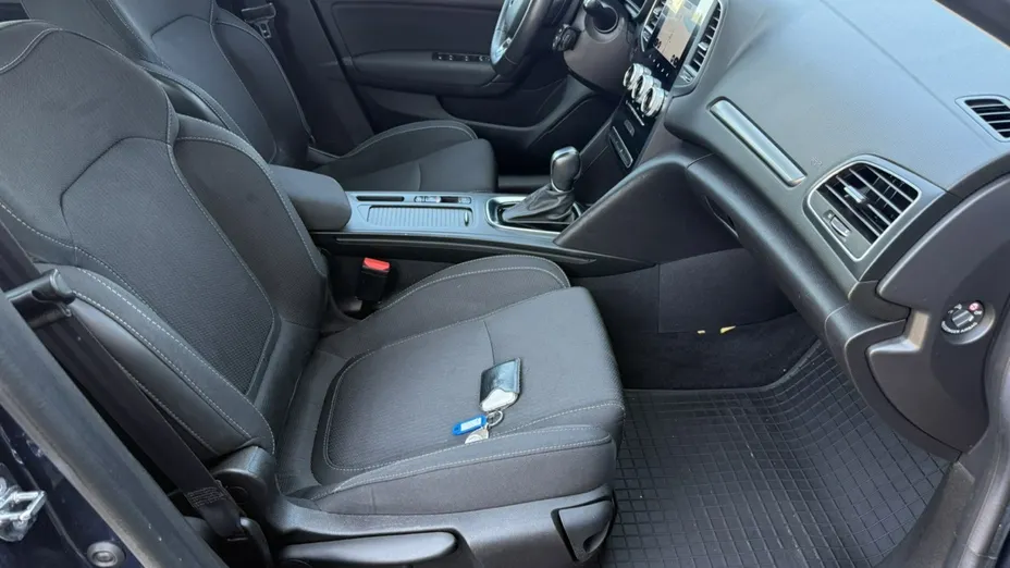 RENAULT Megane -