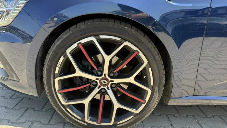 RENAULT Megane -