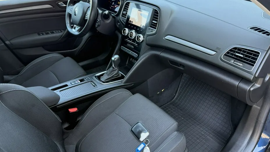 RENAULT Megane -
