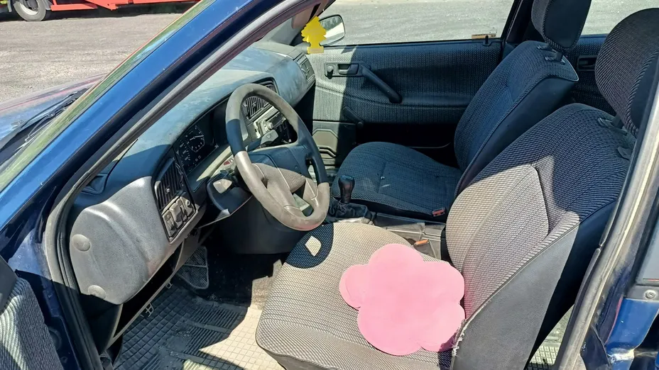 VOLKSWAGEN Passat -