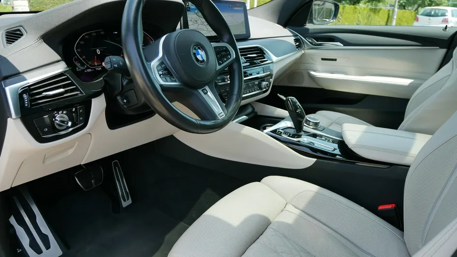 BMW 6GT -