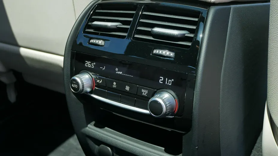 BMW 6GT -