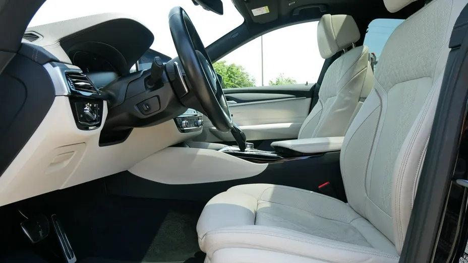 BMW 6GT -