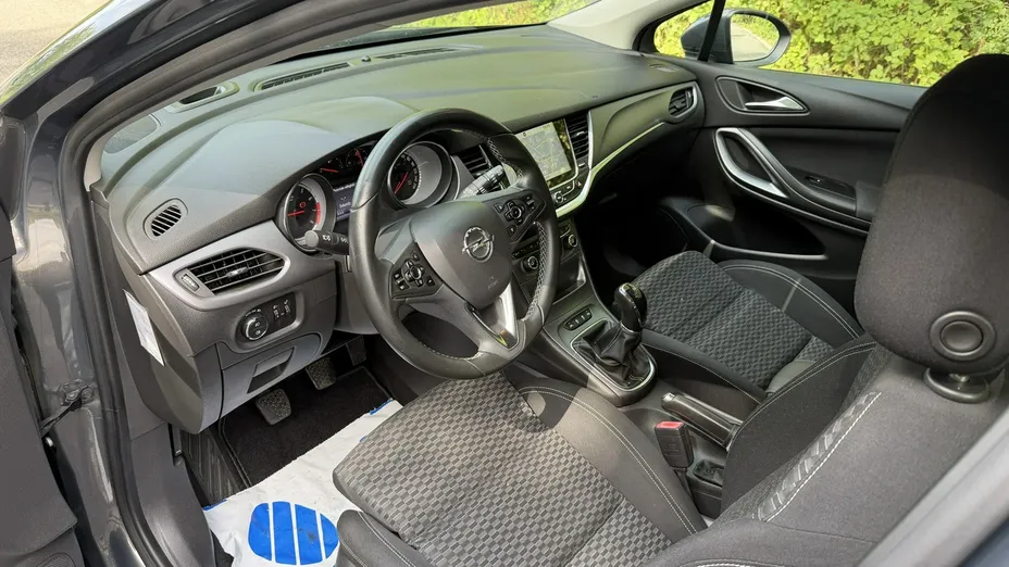 OPEL Astra -
