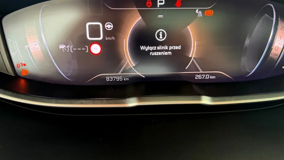 PEUGEOT 5008 -