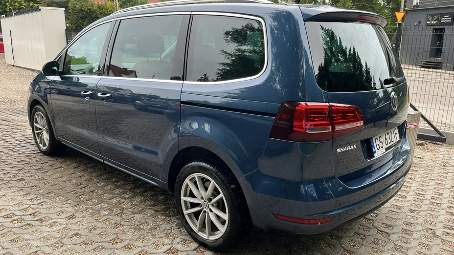 VOLKSWAGEN Sharan -