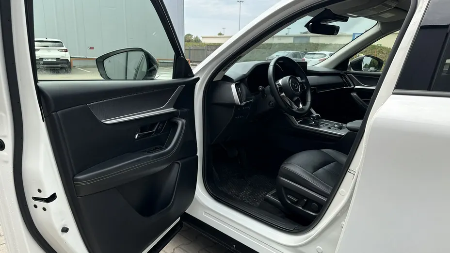 MAZDA CX-60 -